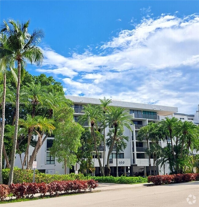 Building Photo - 100 Ocean Ln Dr