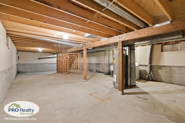 Building Photo - 3 Bedroom House In St. Francis