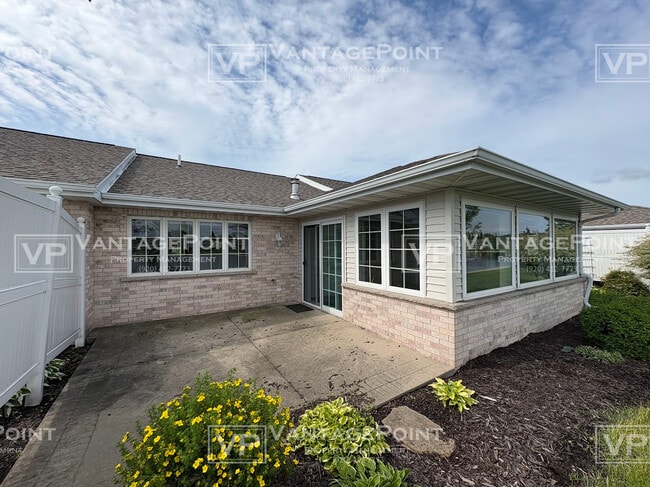 Building Photo - 1684 Twin Lakes Cir