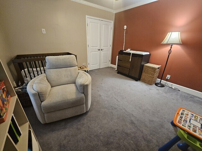 Building Photo - 2737 Celia Ave