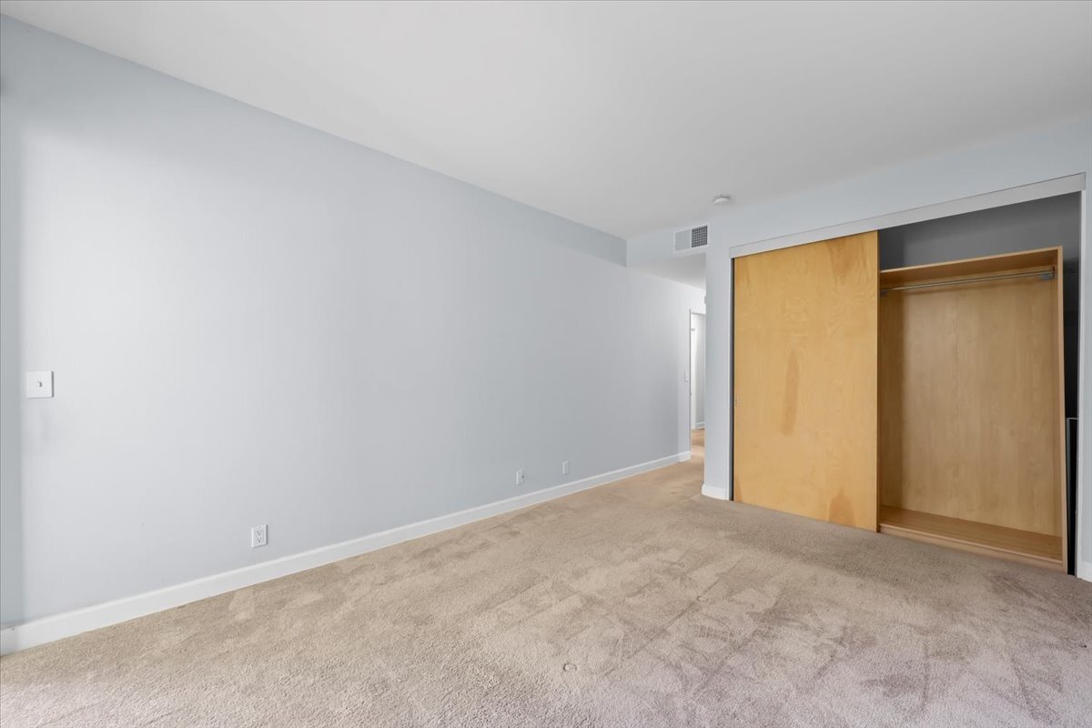 Building Photo - 8505 Gulana Ave