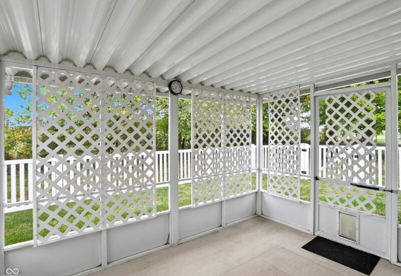 Building Photo - 5918 Remrod Dr