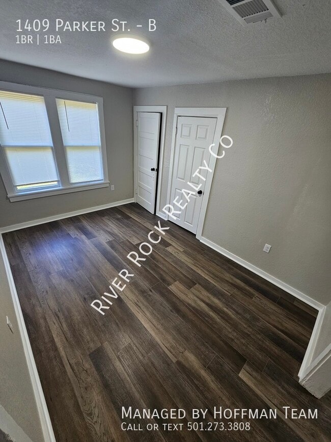 Building Photo - 1409 Parker Street unit B
