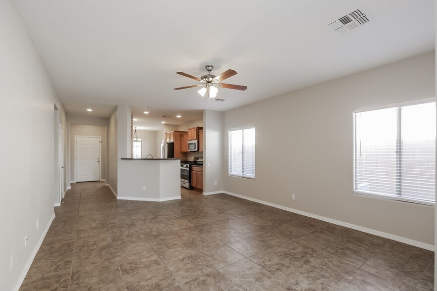 Building Photo - 11051 E Serafina Ave