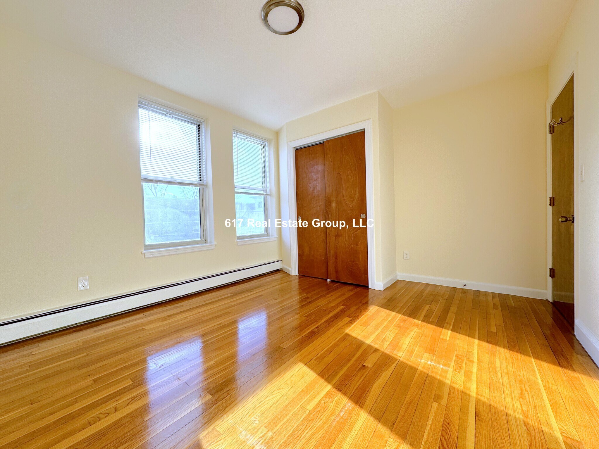 Building Photo - 172 N Beacon St