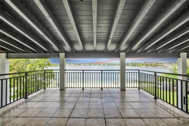 Building Photo - 13724 SW 92nd Ct