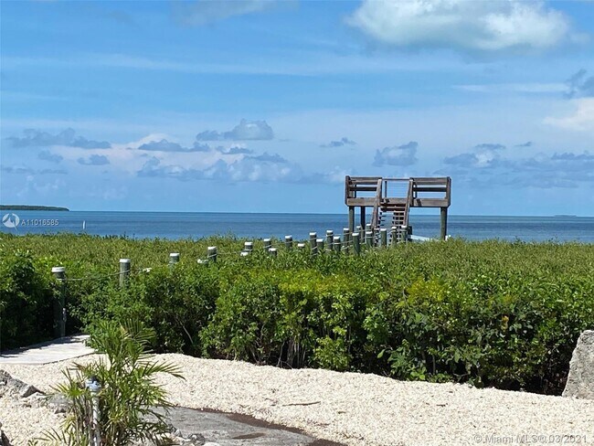 Building Photo - 2 Flamingo Hammock Rd