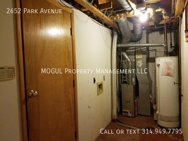 Building Photo - 2652 Park Ave