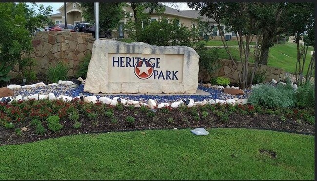 Building Photo - 2409 Romeo Dr