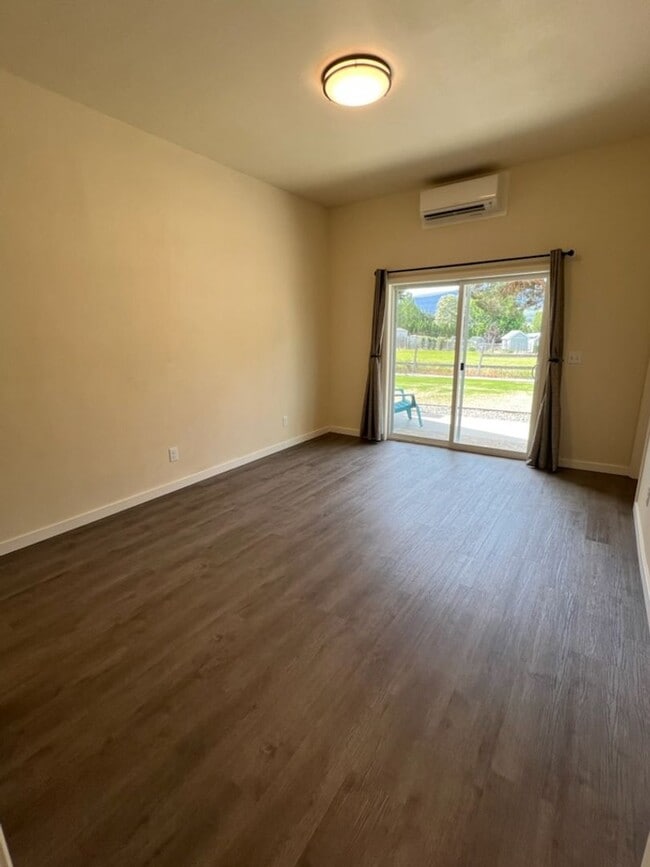Building Photo - New Construction! 2 bed/ 2 bath with VIEWS...