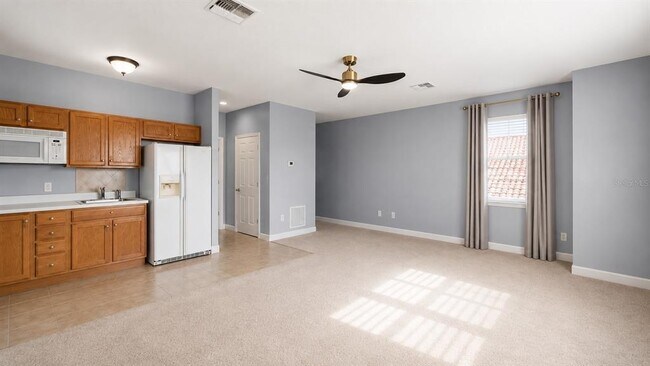 Building Photo - 439 Chelsea Ave