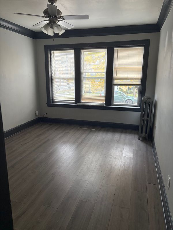 Building Photo - 4959 W Wrightwood Ave