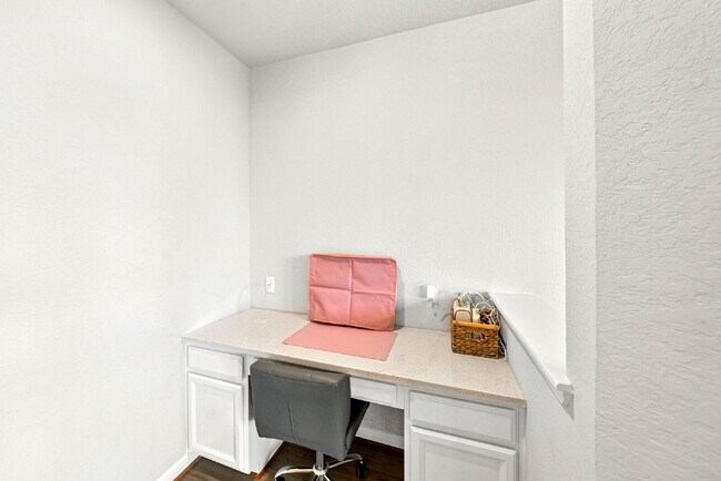 Building Photo - Room to Gather, Relax, and Enjoy Everyday Living