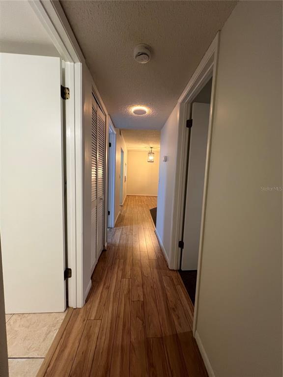 Building Photo - 1313 S Pine Ridge Cir