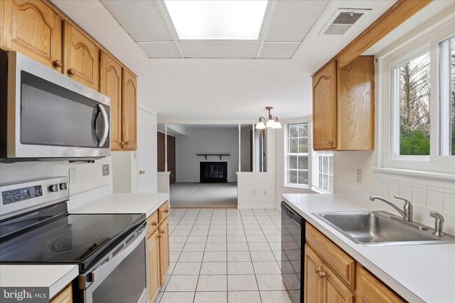 Building Photo - 5516 Dunsmore Rd