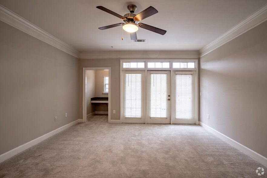 3BR, 2BA - 1,630SF - Dining Room - Greystone Summit Forsyth
