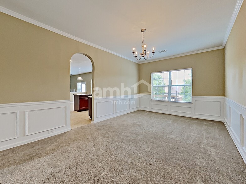 Building Photo - 4975 Hopewell Manor Dr