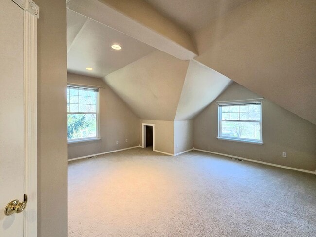 Building Photo - Luxurious Country Living in Desirable Cashmere Location!! 5 Bed + Den, 2.5 Bath!