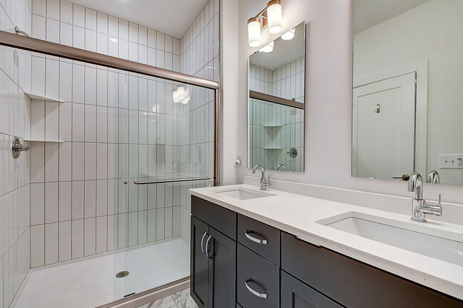 Building Photo - 1326 Colere Pl