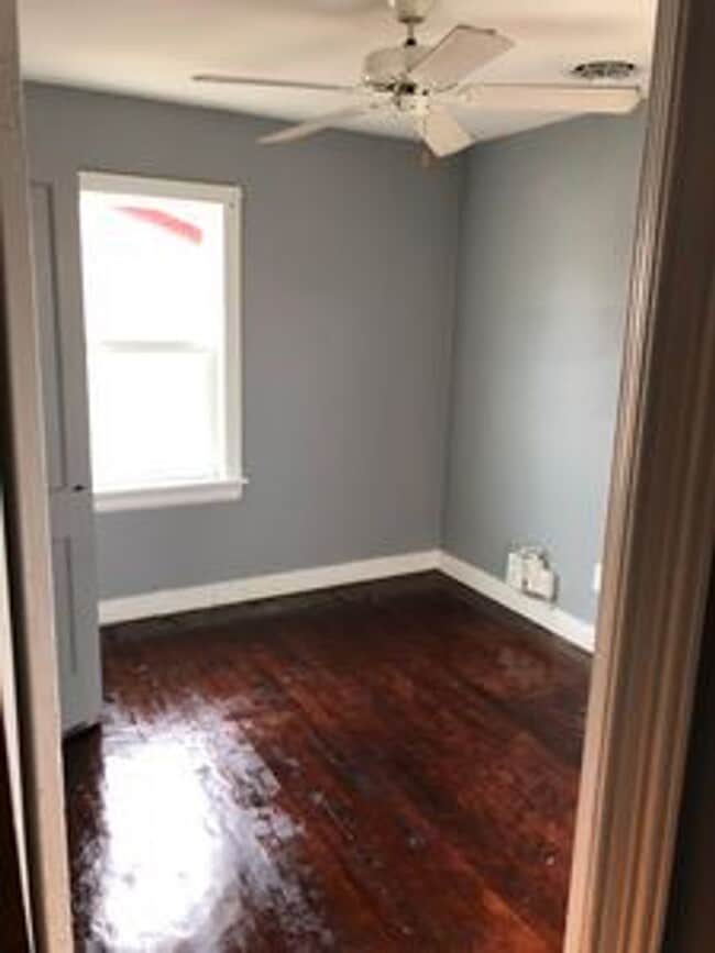 Building Photo - 3 bed 1 bath House in central Richmond