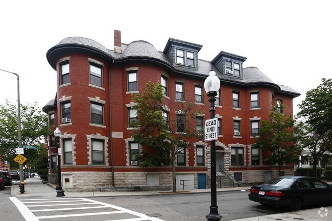 Building Photo - Wayne Apartments