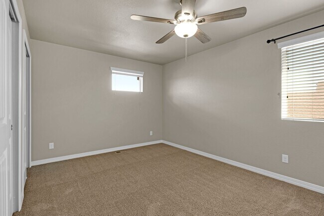 Building Photo - Beautiful home available to move in 08/04/...