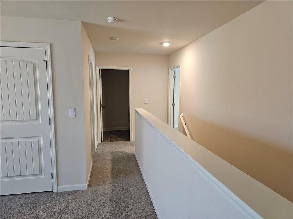 Building Photo - 490 Walnut Grv Wy