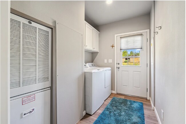 Building Photo - 1682 Markham Rd