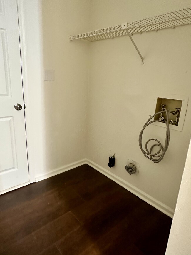Building Photo - 2413 Pentland Dr