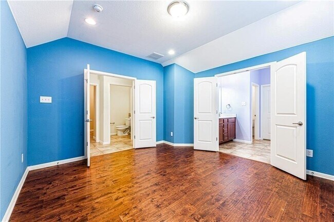 Building Photo - 11400 W Parmer Ln