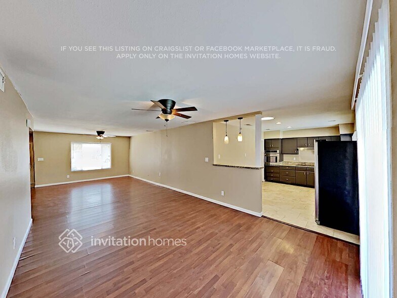 Building Photo - 2184 E Broadmor Dr
