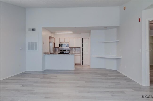 Building Photo - 2210 Grand Cayman Ct