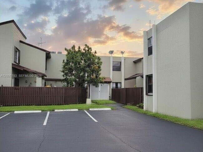 Building Photo - 9970 NW 9th St Cir