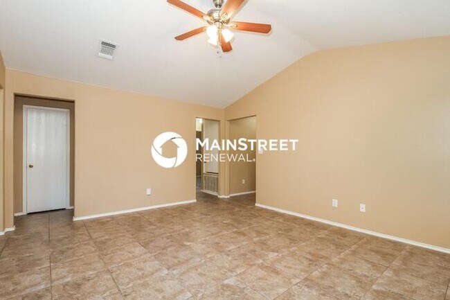 Building Photo - 3 Bedroom Pet-Friendly Home in San Antonio...