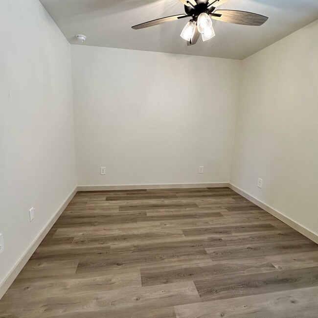 Building Photo - Brand New Build Located In Elm Meadows!