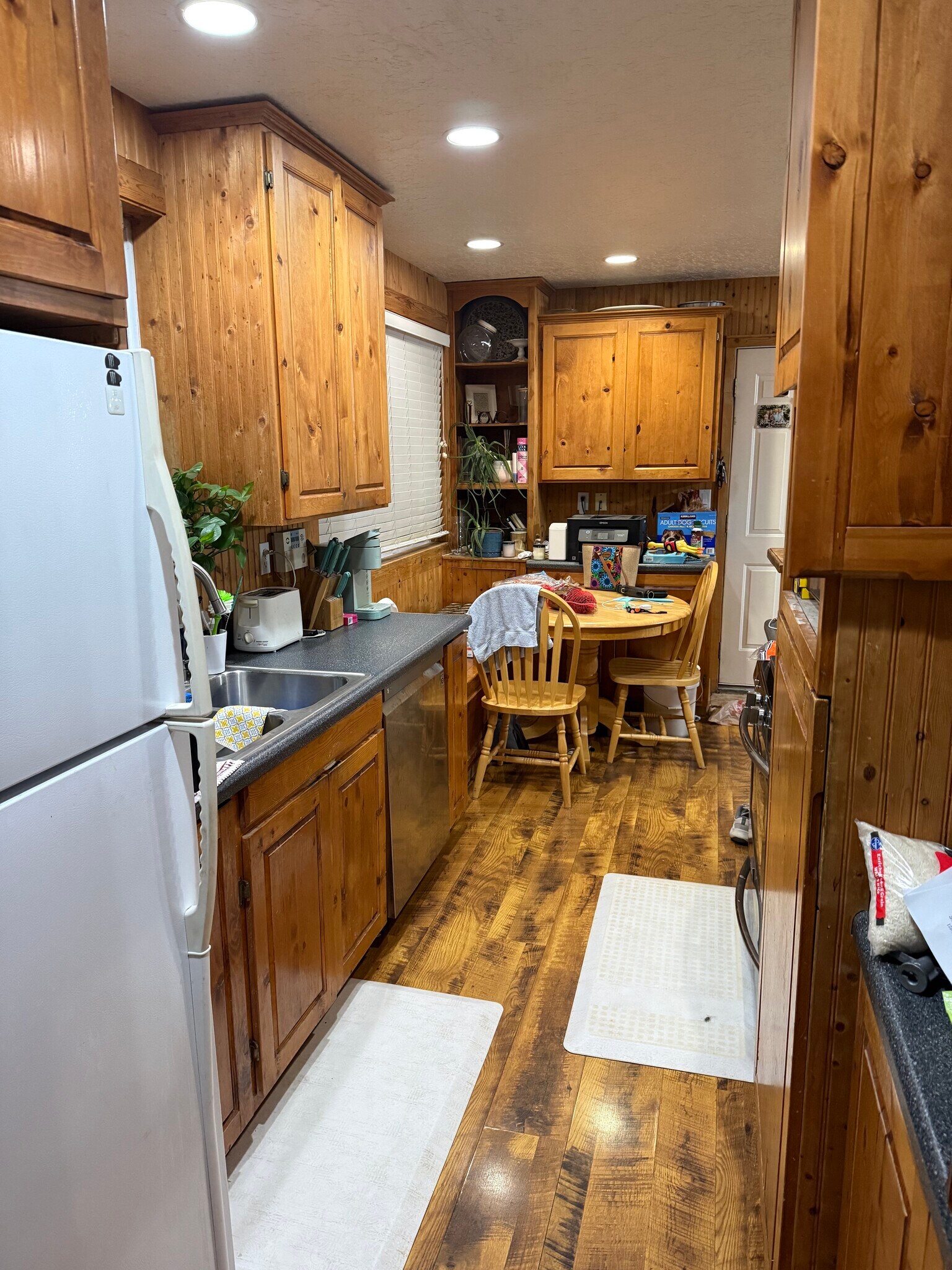 Kitchen - 7882 W Bridgton Dr
