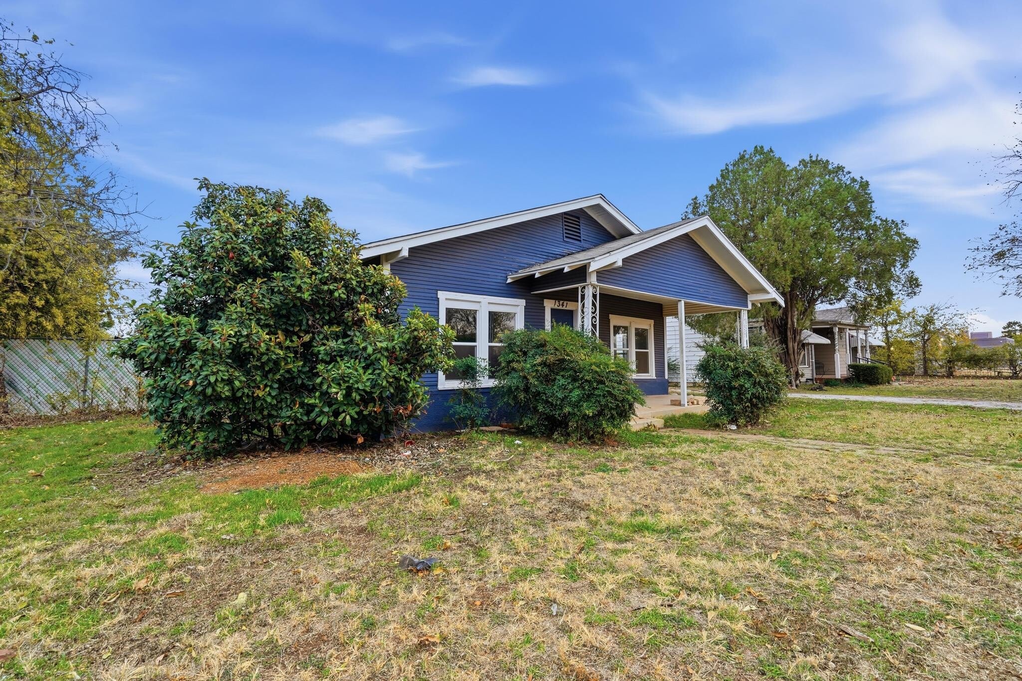 Building Photo - 1341 Hickory St