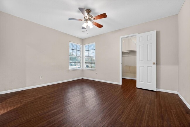 Building Photo - 12331 Limerick Ave