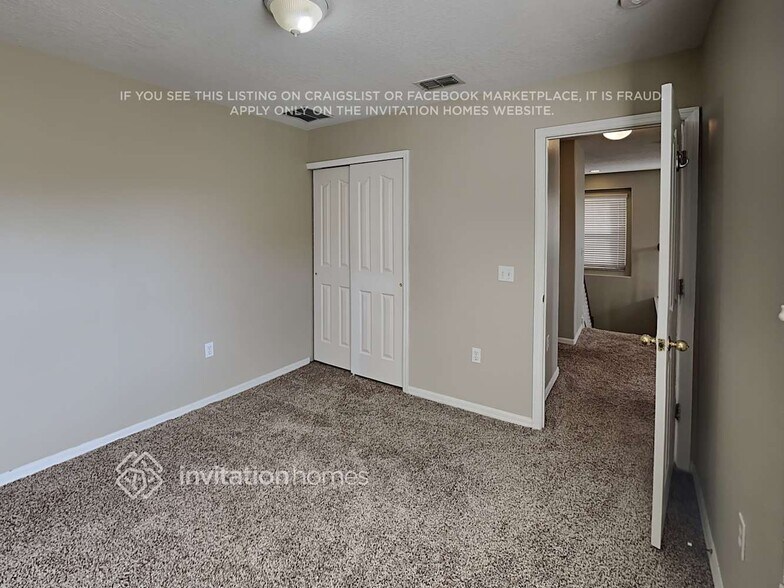 Building Photo - 2331 Silvermoss Dr