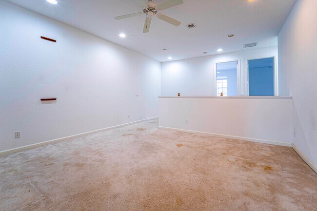 Building Photo - 2177 SW Cape Cod Dr