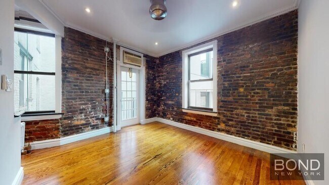 Building Photo - 432 E 13th St