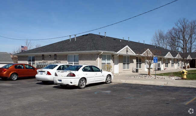 Building Photo - W Genesee Apartments