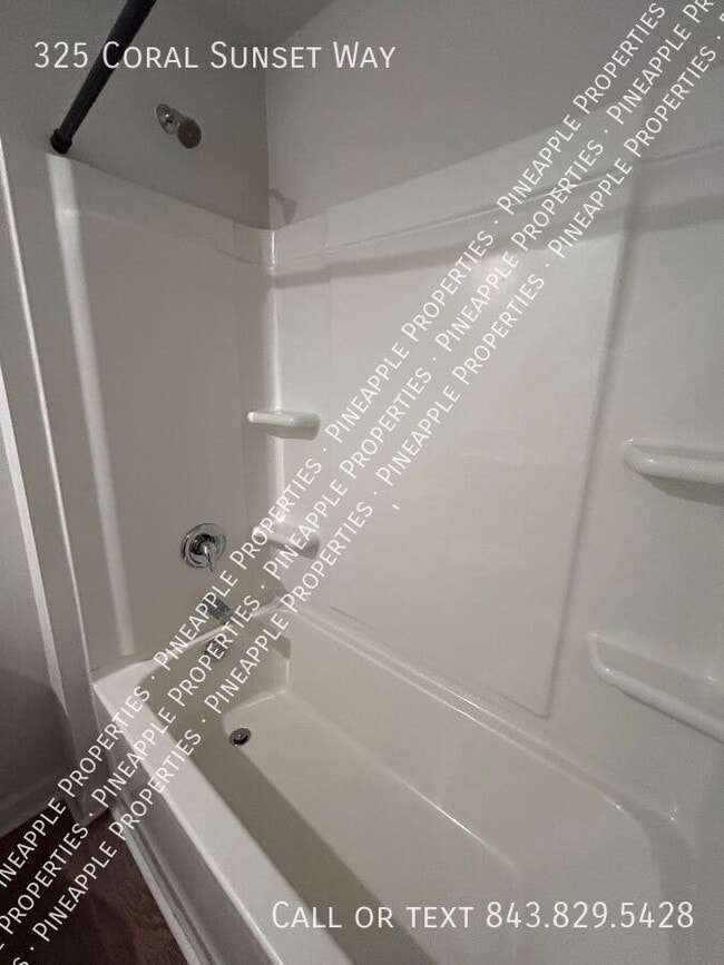 Building Photo - 325 Coral Sunset Wy