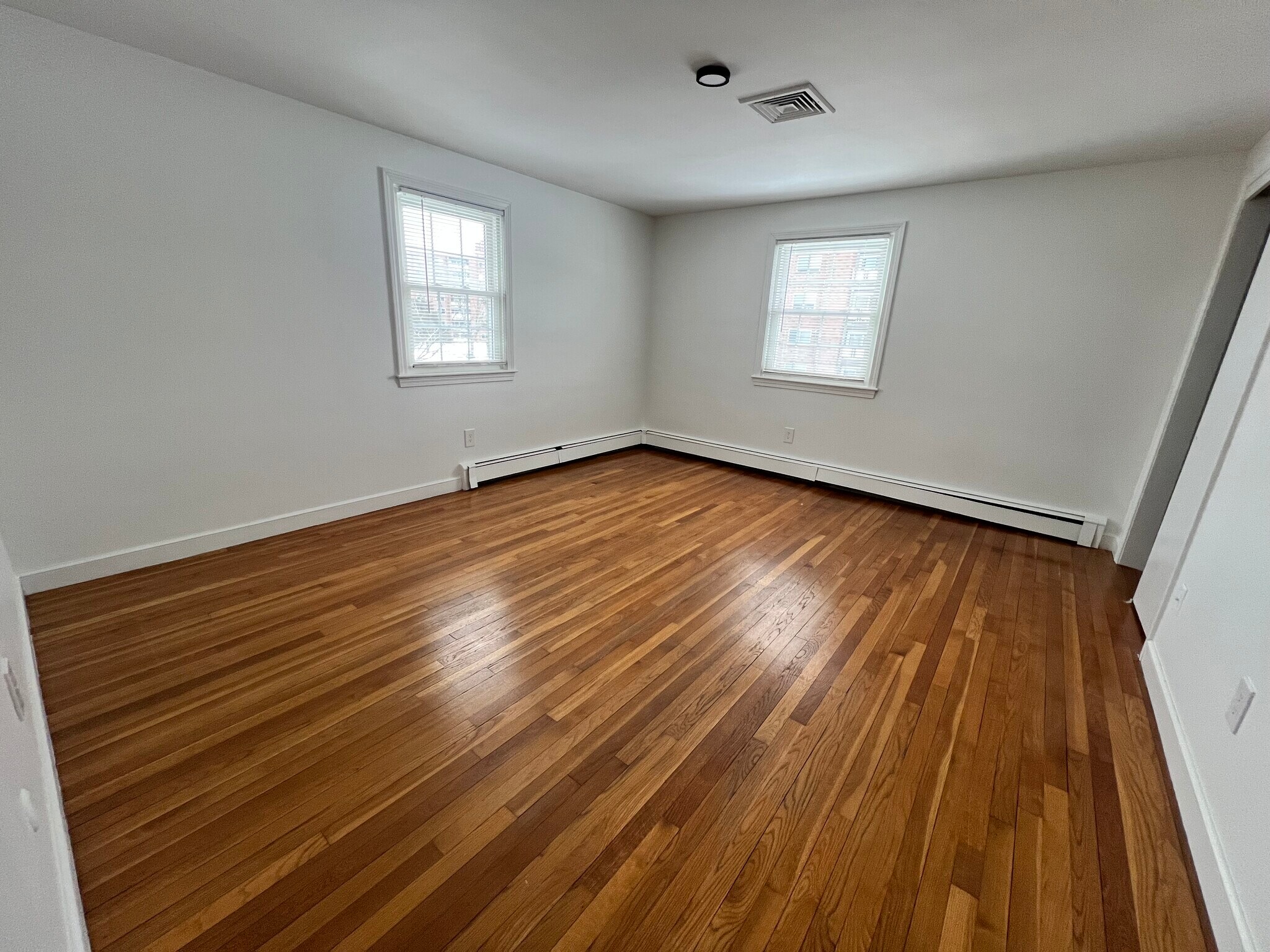 Building Photo - 36 Hill Rd