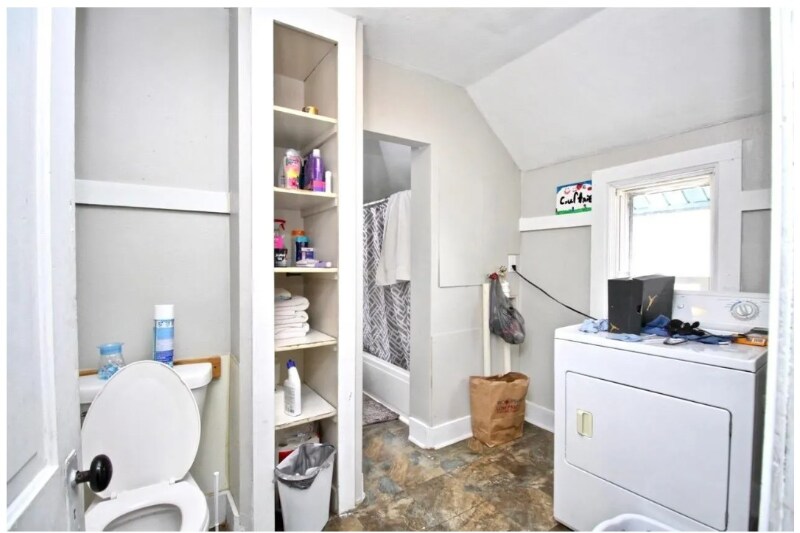 Building Photo - 832 Central Ave