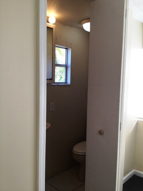 Building Photo - Spacious 3/2 Mobile Home