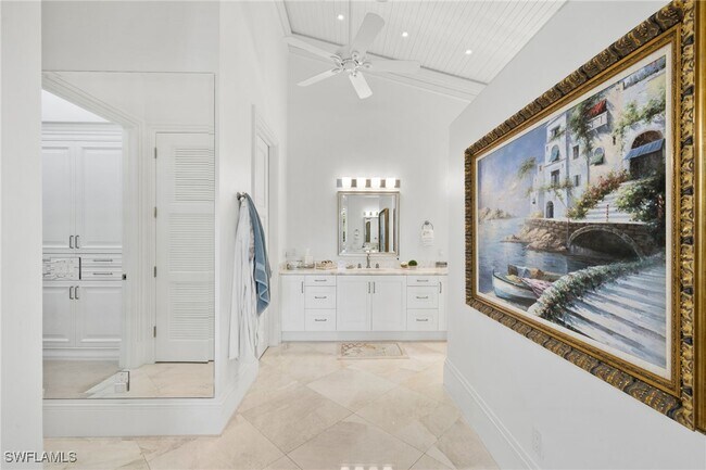 Building Photo - 40 32nd Ave S