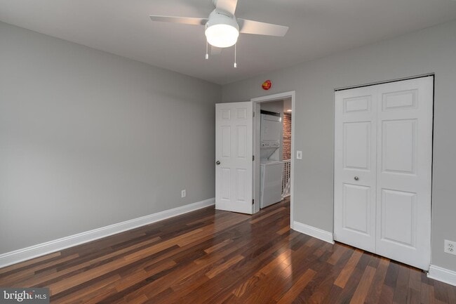 Building Photo - 915 S Bouldin St