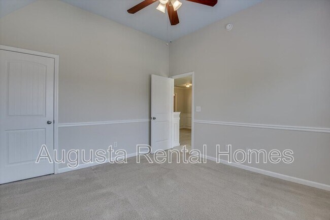 Building Photo - 2079 Willhaven Dr