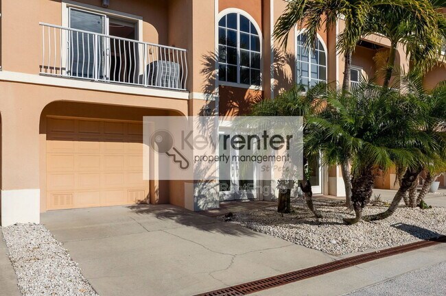 Building Photo - 130 164th Ave